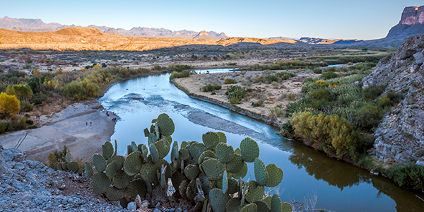 Texas Rio Grande River in West Texas Desert | Top 10 States for Auto Refinance Savings
