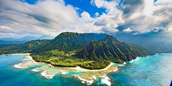 Island Volcano in Hawaii | Top 10 States for Auto Refinance Savings